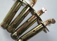 安裝一臺電熱水器需要用到幾個螺釘？